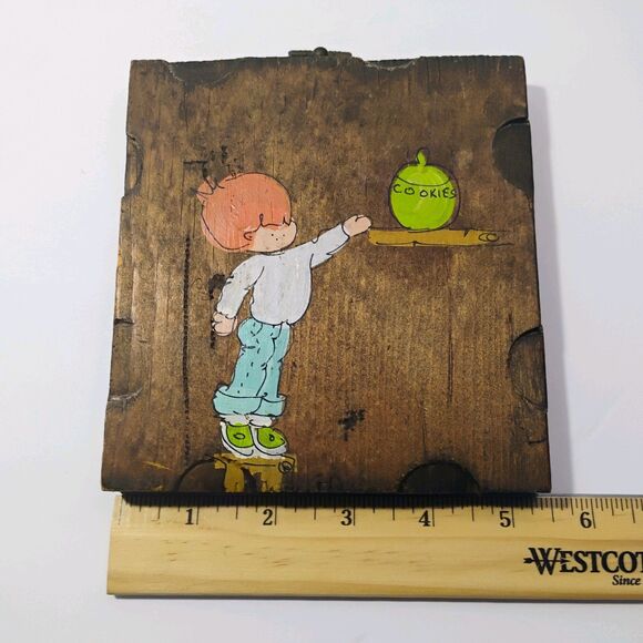 Vtg Wooden Canvas Hand Carved Child & Green Cookie Jar Paint Touch Of Happiness - Picture 9 of 11